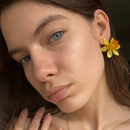 Słoneczny narcyz - kolczyki - Bratki